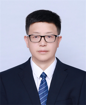  邓长阳